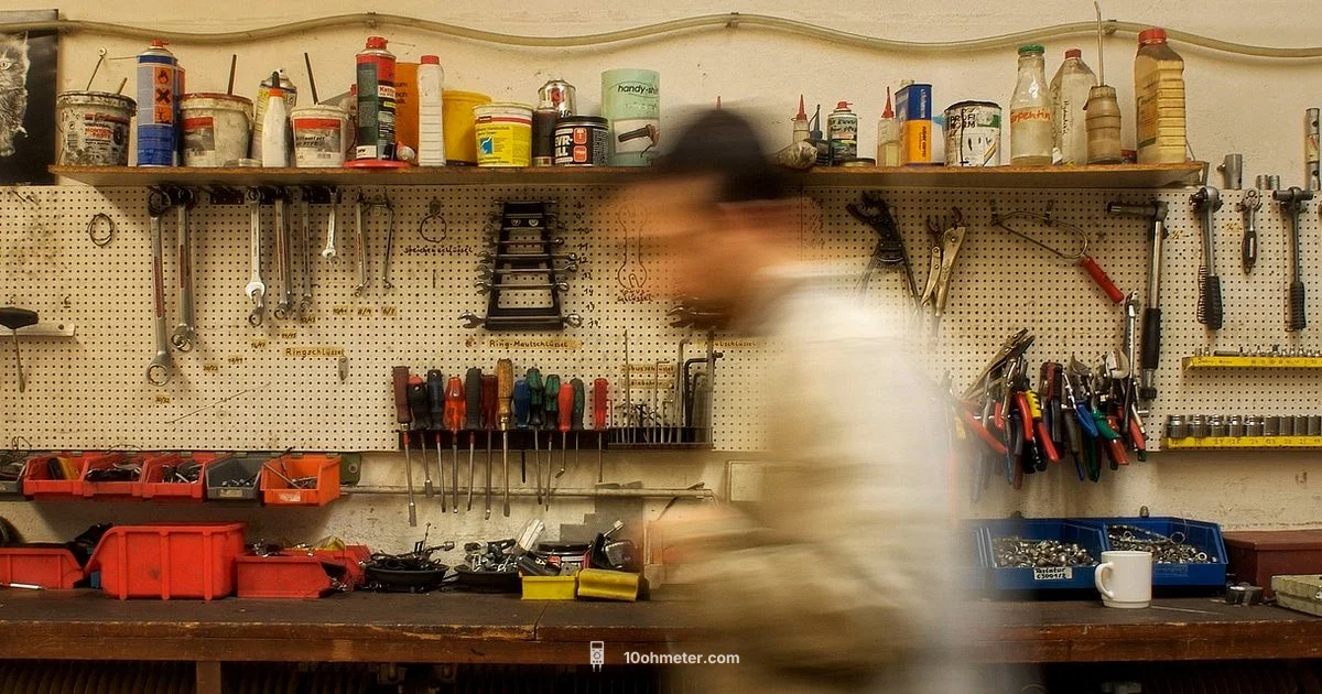 Digital vs Analog - 10ohmeter