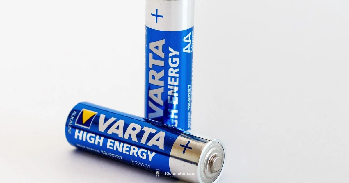 Check AA Battery Health - 10ohmeter