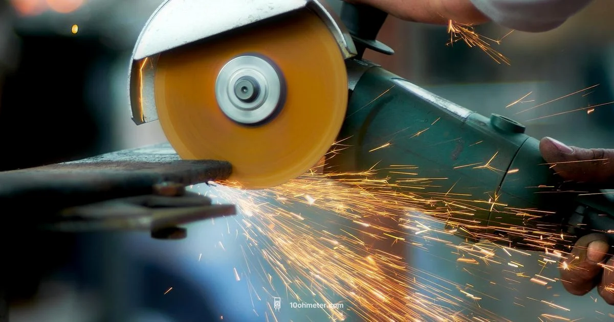 AC/DC Voltage Tester - 10ohmeter